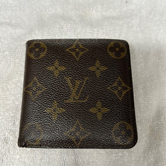 Louise et Cie Other - Louis Vuitton Men’s Marco Wallet Monogram Canvas